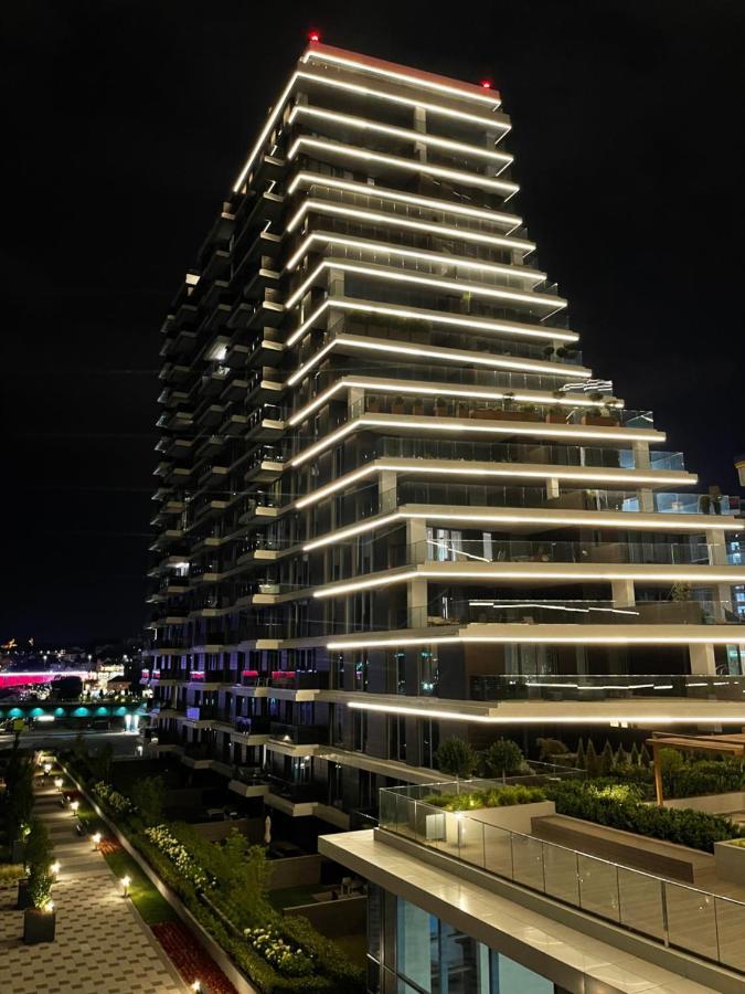 Luxury Waterfront
